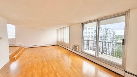 Tiny photo for 8801 W Golf Road #10B, Niles, IL 60714 (MLS # 12738434)
