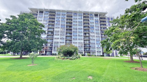 Tiny photo for 8801 W Golf Road #10B, Niles, IL 60714 (MLS # 12738434)