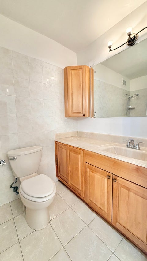 Tiny photo for 8801 W Golf Road #10B, Niles, IL 60714 (MLS # 12738434)