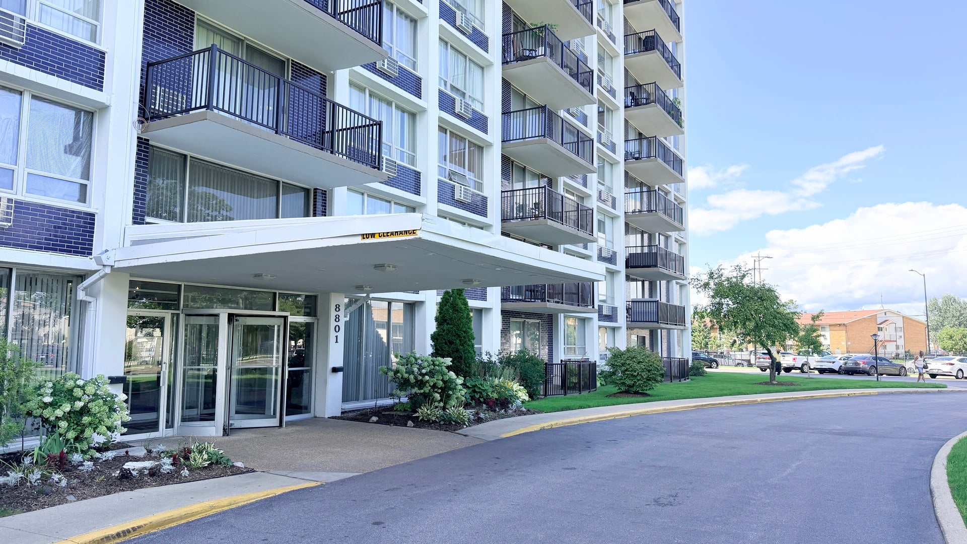 8801 W Golf Road 10B