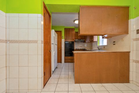Tiny photo for 8834 S Oglesby Avenue, Chicago, IL 60617 (MLS # 12507983)