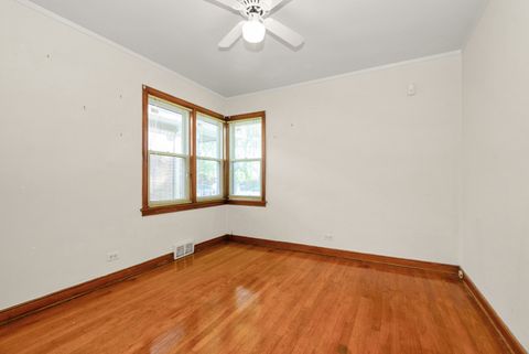 Tiny photo for 8834 S Oglesby Avenue, Chicago, IL 60617 (MLS # 12507983)