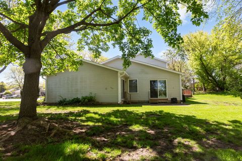 Tiny photo for 1022 Colony Lake Drive, Schaumburg, IL 60194 (MLS # 12637829)