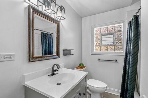 Tiny photo for 2326 Elmwood Avenue, Berwyn, IL 60402 (MLS # 12611874)