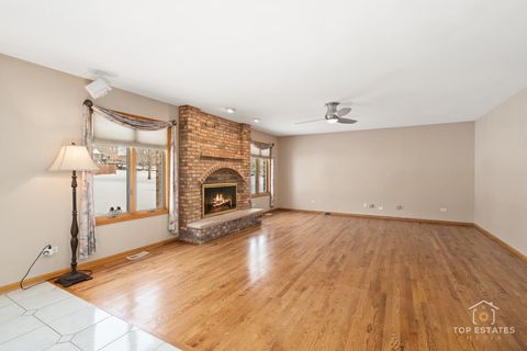 Tiny photo for 13124 W Beaver Lake Drive, Homer Glen, IL 60491 (MLS # 12527403)