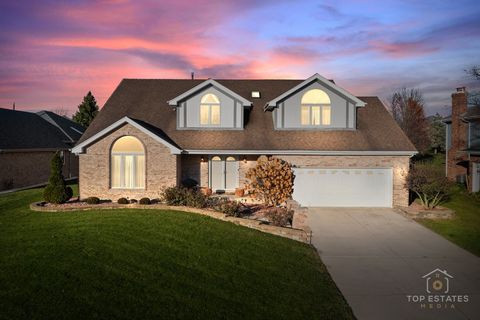 Photo of 13124 W Beaver Lake Drive, Homer Glen, IL 60491 (MLS # 12527403)