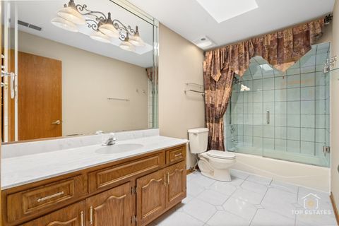 Tiny photo for 13124 W Beaver Lake Drive, Homer Glen, IL 60491 (MLS # 12527403)