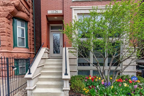 Tiny photo for 1126 W Fullerton Avenue #2, Chicago, IL 60614 (MLS # 12706124)