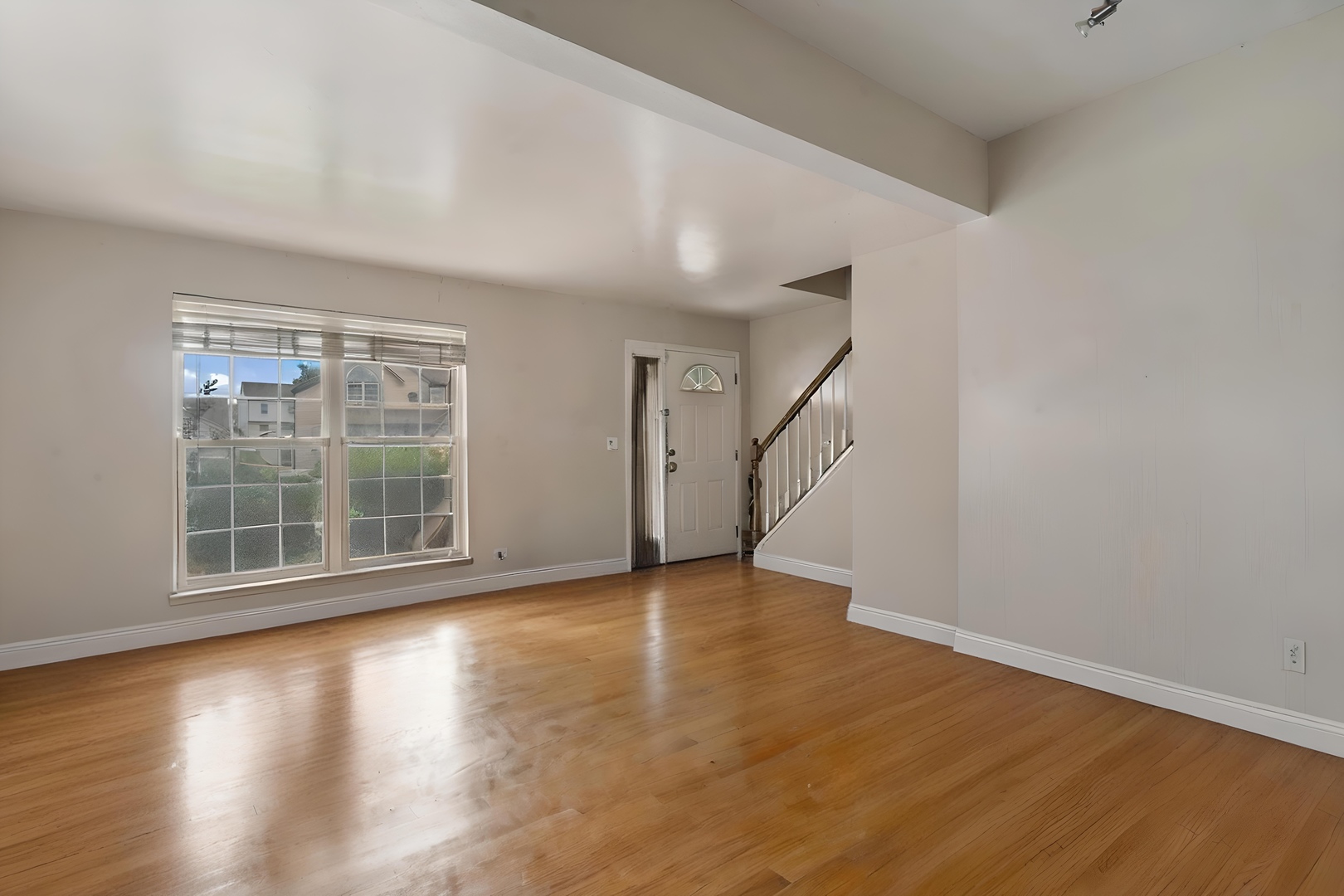2632 PEPPERTREE Lane