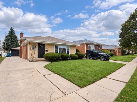 Photo of 497 Saginaw Avenue, Calumet City, IL 60409 (MLS # 12787392)