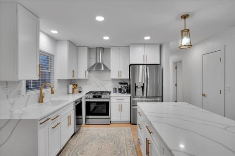 Tiny photo for 9317 Olcott Avenue, Morton Grove, IL 60053 (MLS # 12535566)