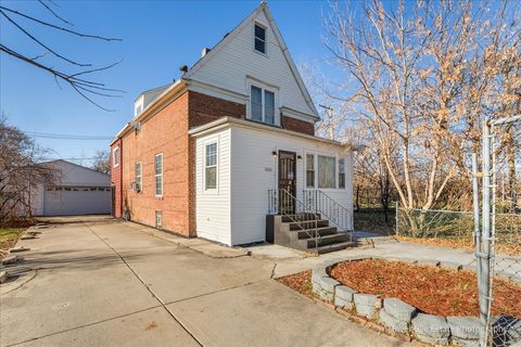 Tiny photo for 12018 S Loomis Street, Chicago, IL 60643 (MLS # 12525082)