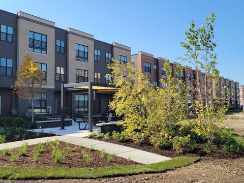 Tiny photo for 373 Summit Circle, Lombard, IL 60148 (MLS # 12504566)