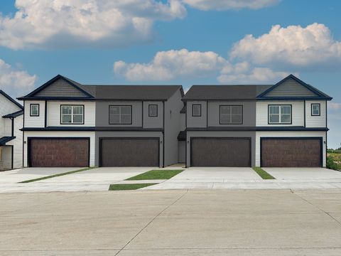 Photo of 5232 Polster Place, Bettendorf, IA 52722 (MLS # 12695891)