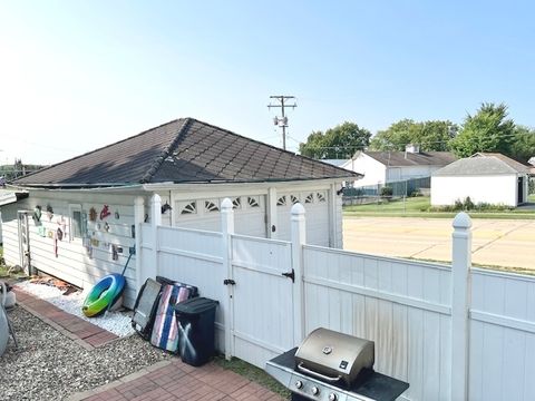 A home in Dixon