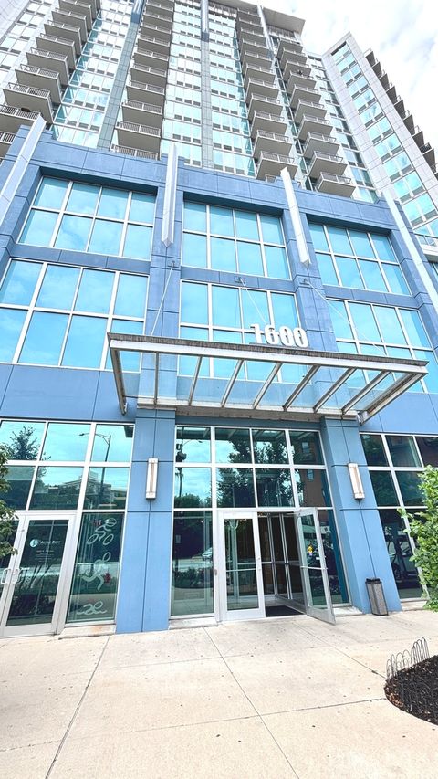 1600 S Indiana Avenue 1208 Chicago IL 60616