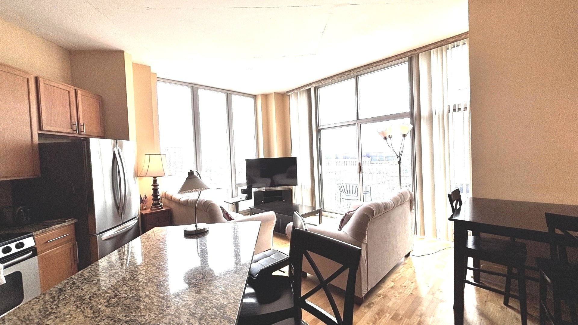 1600 S Indiana Avenue 1208