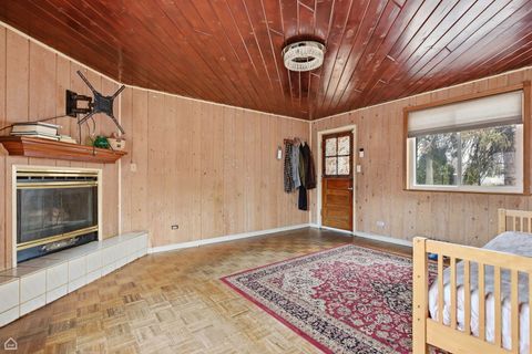 Tiny photo for 6310 N La Crosse Avenue, Chicago, IL 60646 (MLS # 12569479)