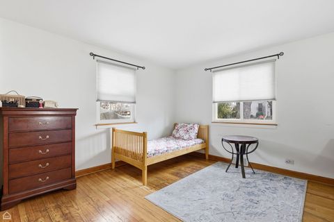 Tiny photo for 6310 N La Crosse Avenue, Chicago, IL 60646 (MLS # 12569479)