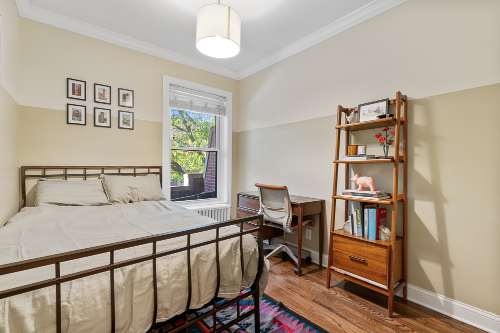 Chicago, Illinois 60657, United States, 2 Bedrooms Bedrooms, ,2 BathroomsBathrooms,Residential,Contingent,247804