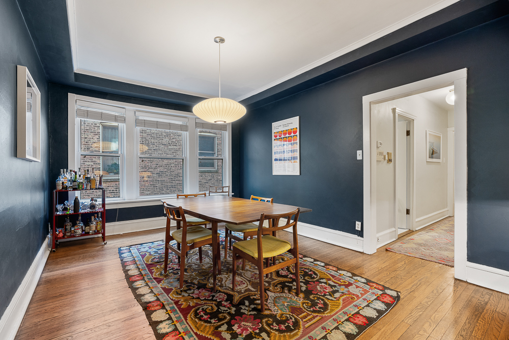 Chicago, Illinois 60657, United States, 2 Bedrooms Bedrooms, ,2 BathroomsBathrooms,Residential,Contingent,247804