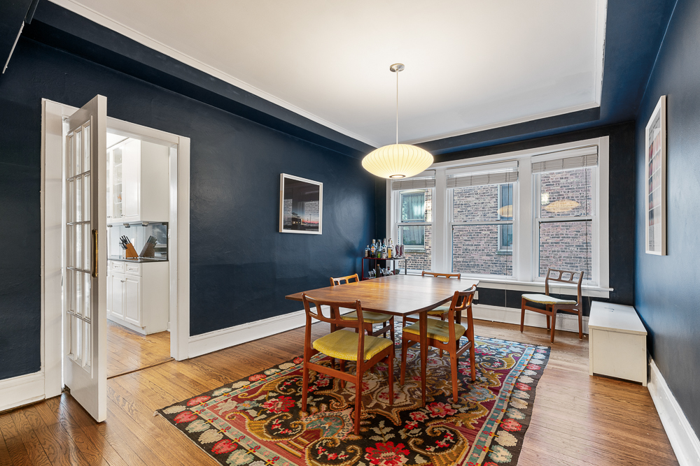 Chicago, Illinois 60657, United States, 2 Bedrooms Bedrooms, ,2 BathroomsBathrooms,Residential,Contingent,247804