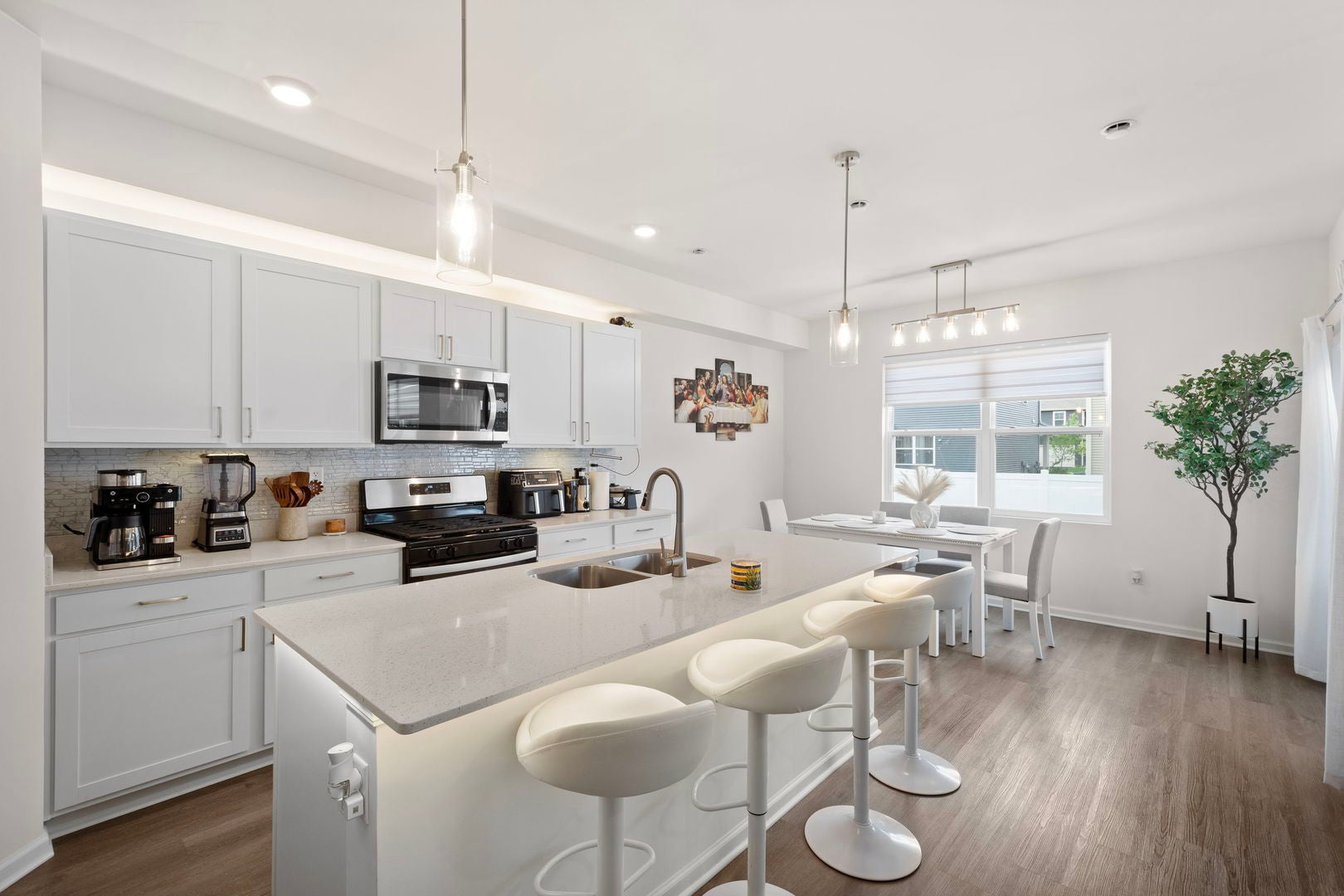 2921 Acadia Circle