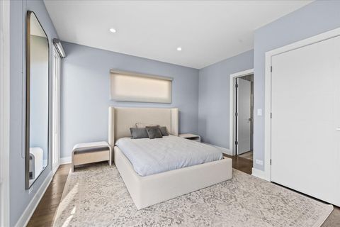 Tiny photo for 2009 Skyelar Court, Highland Park, IL 60035 (MLS # 12613254)