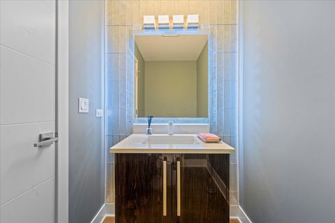 Tiny photo for 2009 Skyelar Court, Highland Park, IL 60035 (MLS # 12613254)