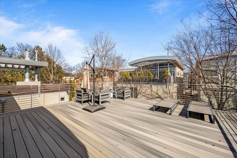 Tiny photo for 2009 Skyelar Court, Highland Park, IL 60035 (MLS # 12613254)