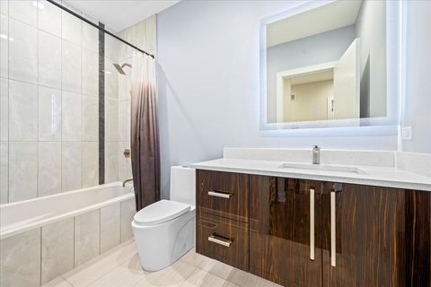 Tiny photo for 2009 Skyelar Court, Highland Park, IL 60035 (MLS # 12613254)