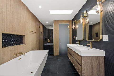 Tiny photo for 8114 S Paxton Avenue, Chicago, IL 60617 (MLS # 12532362)