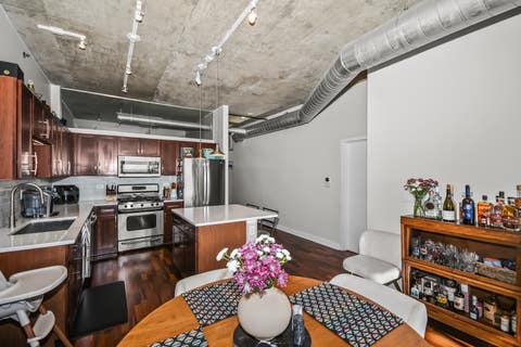 Tiny photo for 1305 S Michigan Avenue #1402, Chicago, IL 60605 (MLS # 12729384)