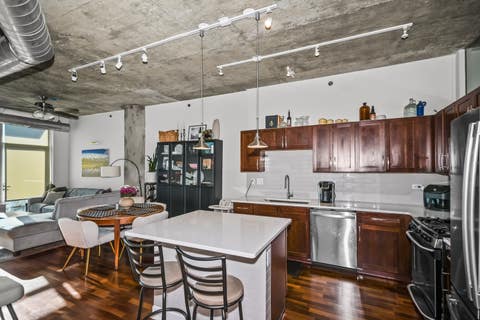 Tiny photo for 1305 S Michigan Avenue #1402, Chicago, IL 60605 (MLS # 12729384)