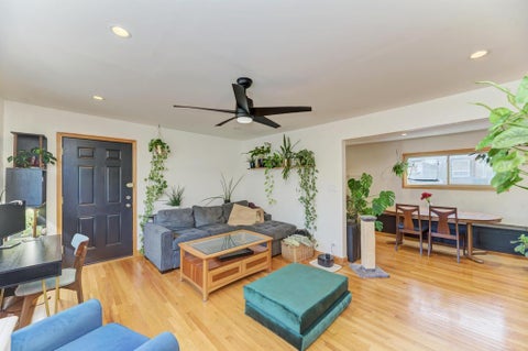 Tiny photo for 7453 N Sheridan Road #3B, Chicago, IL 60626 (MLS # 12757807)