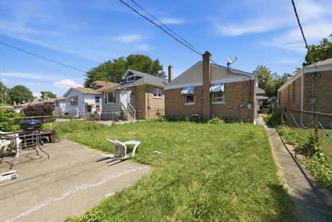 Tiny photo for 624 MARSHALL Avenue, Bellwood, IL 60104 (MLS # 12717892)