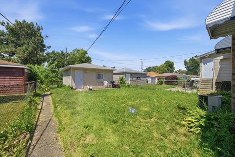 Tiny photo for 624 MARSHALL Avenue, Bellwood, IL 60104 (MLS # 12717892)