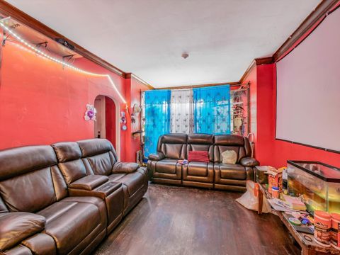 Tiny photo for 5638 S Maplewood Avenue, Chicago, IL 60629 (MLS # 12549874)