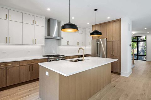 Tiny photo for 2422 Grant Street, Evanston, IL 60201 (MLS # 12531262)