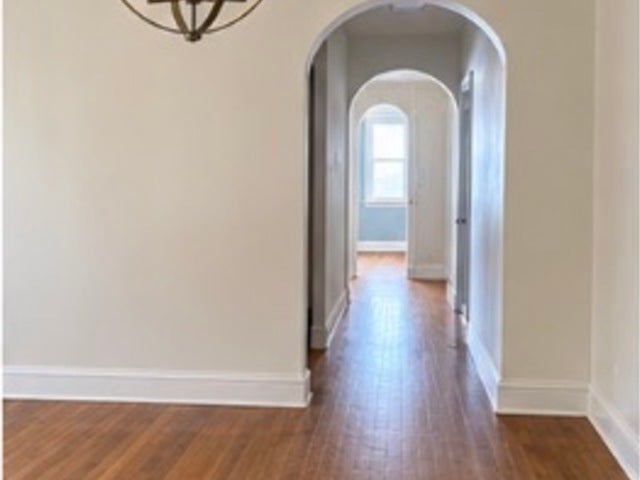 2429 W Foster Avenue 2