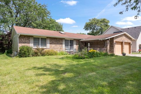 Tiny photo for 1489 Lake Holiday Drive, Lake Holiday, IL 60548 (MLS # 12449276)
