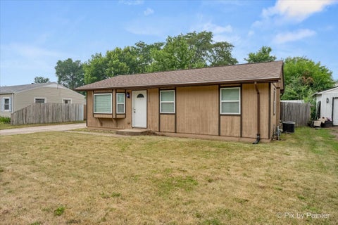 Tiny photo for 1106 Emerald Lane, Machesney Park, IL 61115 (MLS # 12727749)
