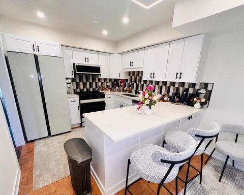 Tiny photo for 1174 N Chesapeake Lane, Palatine, IL 60074 (MLS # 12618225)