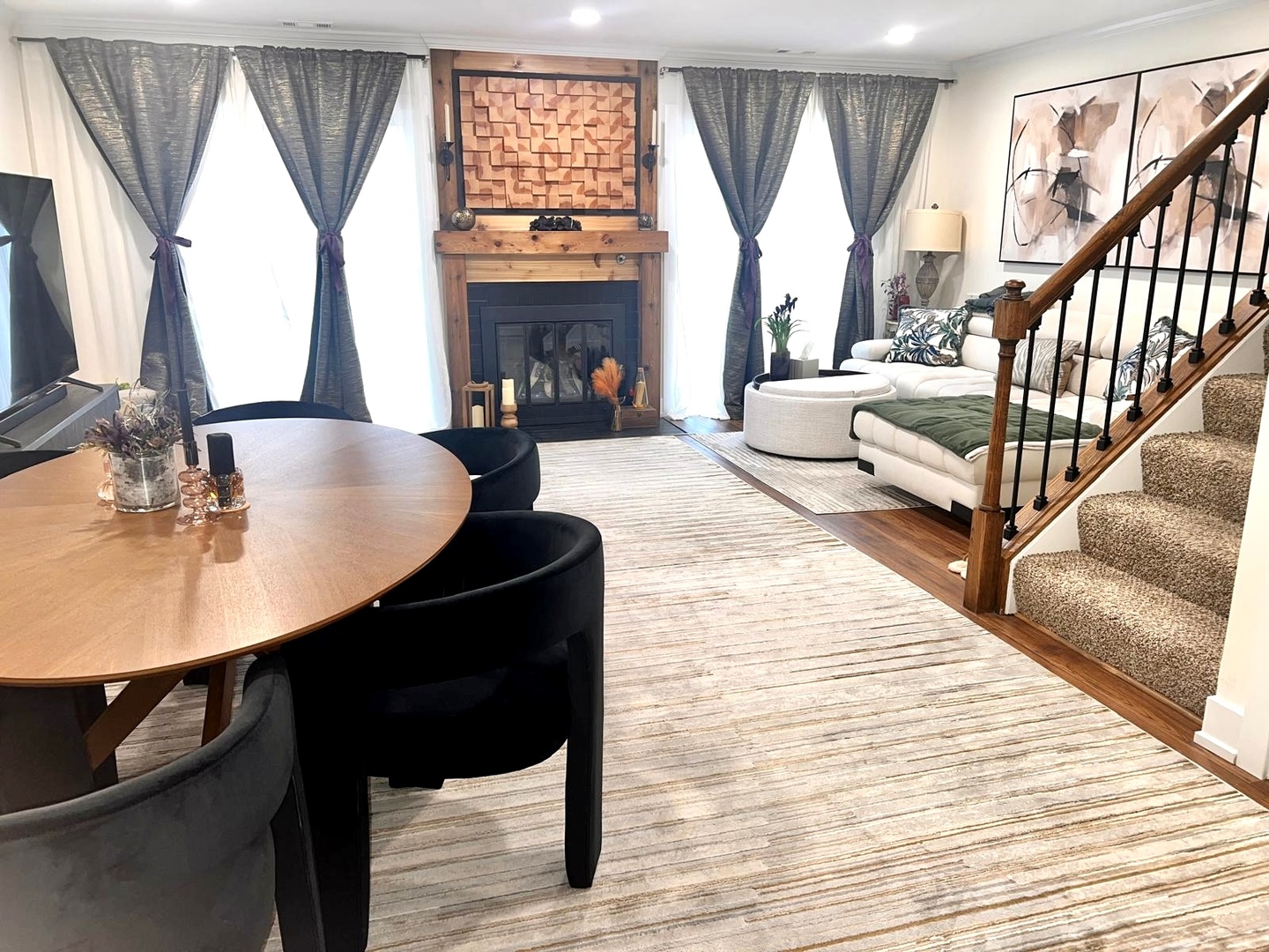 1174 N Chesapeake Lane