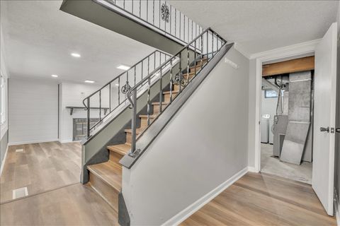 Tiny photo for 3206 MAGNOLIA Court, Bettendorf, IA 52722 (MLS # 12607383)