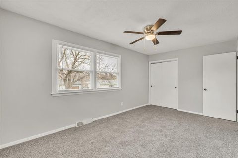 Tiny photo for 3206 MAGNOLIA Court, Bettendorf, IA 52722 (MLS # 12607383)