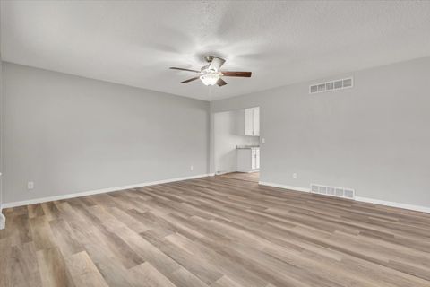 Tiny photo for 3206 MAGNOLIA Court, Bettendorf, IA 52722 (MLS # 12607383)