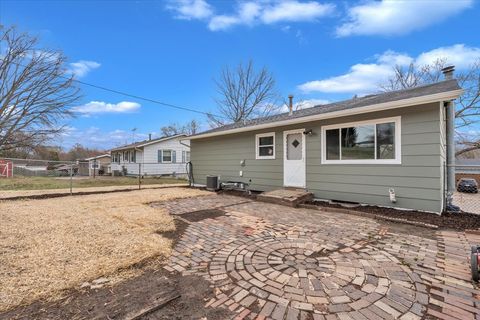 Tiny photo for 3206 MAGNOLIA Court, Bettendorf, IA 52722 (MLS # 12607383)