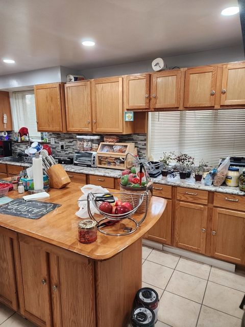 Tiny photo for 4100 W 81st Place, Chicago, IL 60652 (MLS # 12528392)