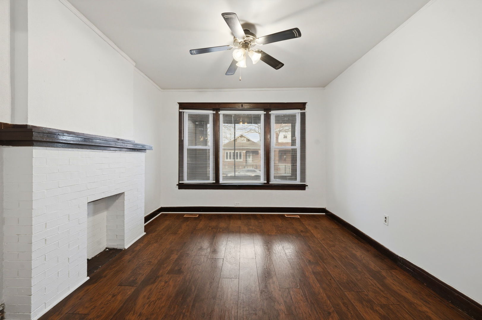 7923 S Carpenter Street